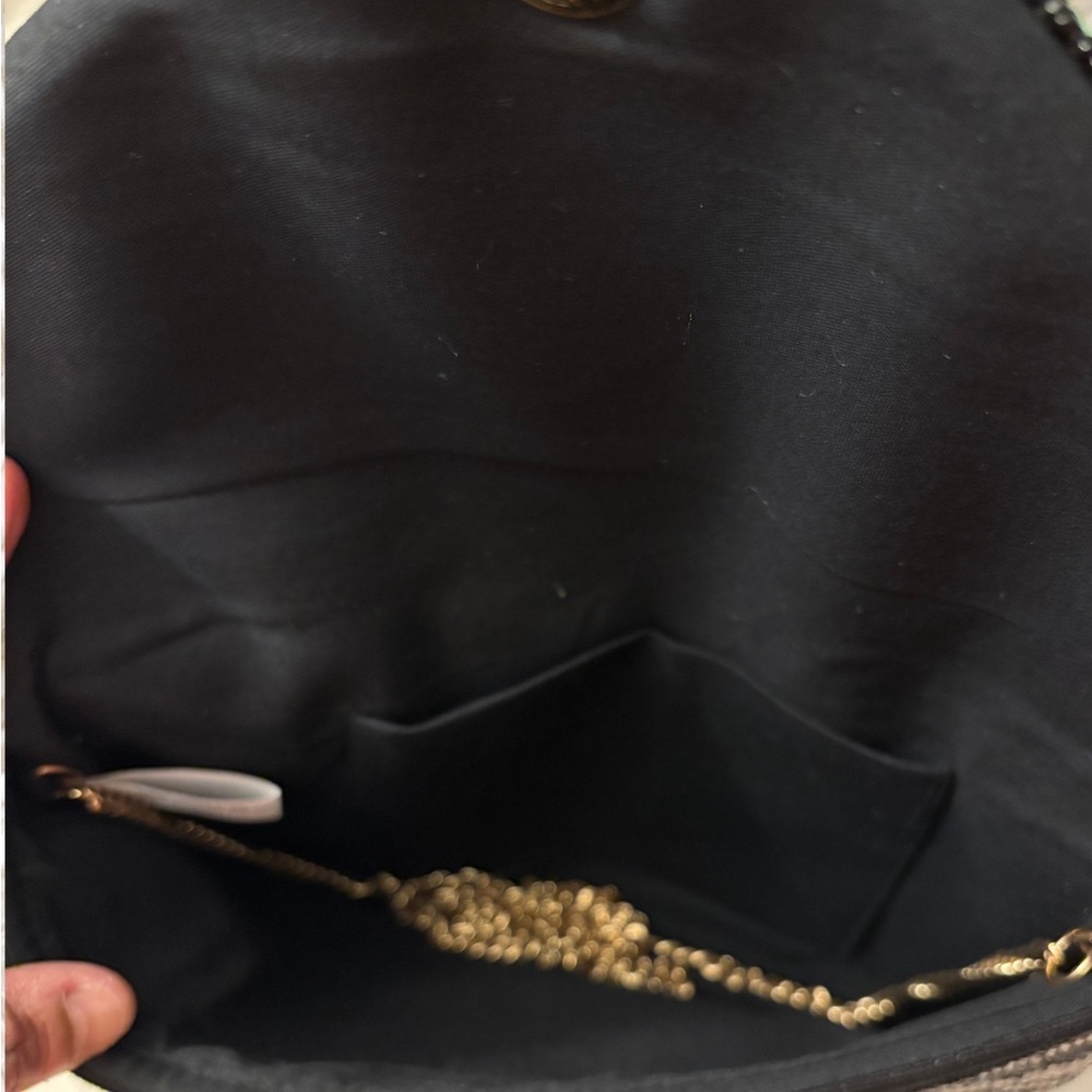 Elegant Black and Gray Clutch - Picture 6 of 7